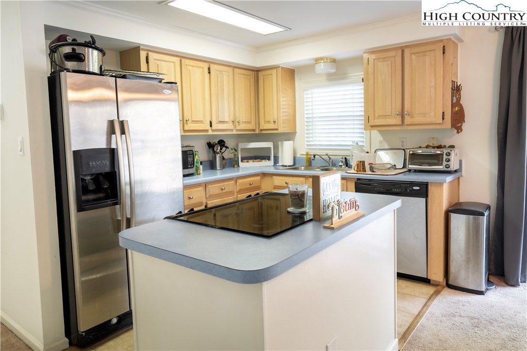 461 Don Hayes Road Boone, NC 28607 - Photo 8 of 21 Gallery Image 8