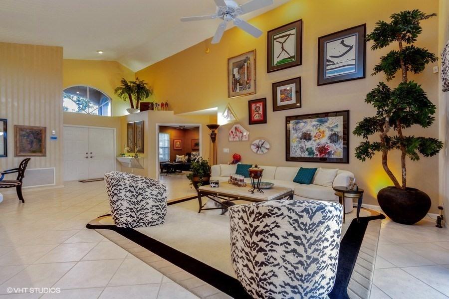 6916 Grenelefe Road Boynton Beach, FL 33437 - Photo 3 of 25 LIVING ROOM