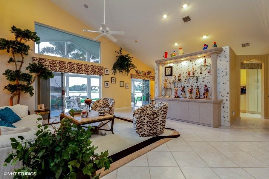 6916 Grenelefe Road Boynton Beach, FL 33437 - Photo 4 of 25 LIVING ROOM