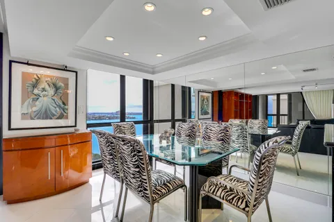 $759,000 | 5380 North Ocean Drive, Unit 20B, Singer Island, FL 33404