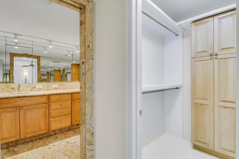 $759,000 | 5380 North Ocean Drive, Unit 20B, Singer Island, FL 33404