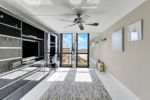 $759,000 | 5380 North Ocean Drive, Unit 20B, Singer Island, FL 33404