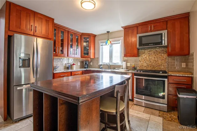 $1,999,999 | 624 Buffalo Avenue, Niagara Falls, NY 14303