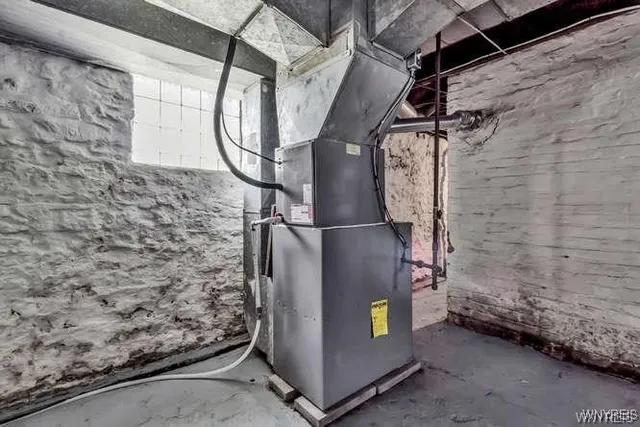 $1,999,999 | 624 Buffalo Avenue, Niagara Falls, NY 14303