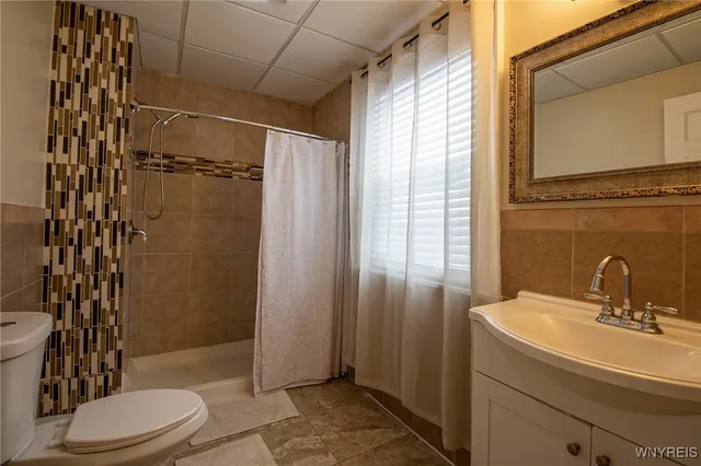 $1,999,999 | 624 Buffalo Avenue, Niagara Falls, NY 14303