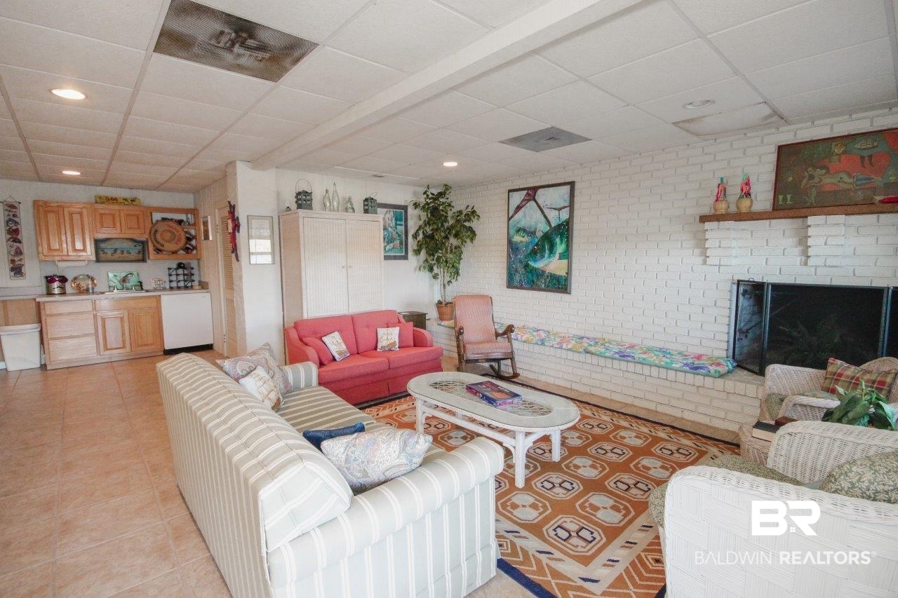 29701 Spring Branch Road West Elberta, AL 36530 - Photo 29 of 46 Downstairs Living Area