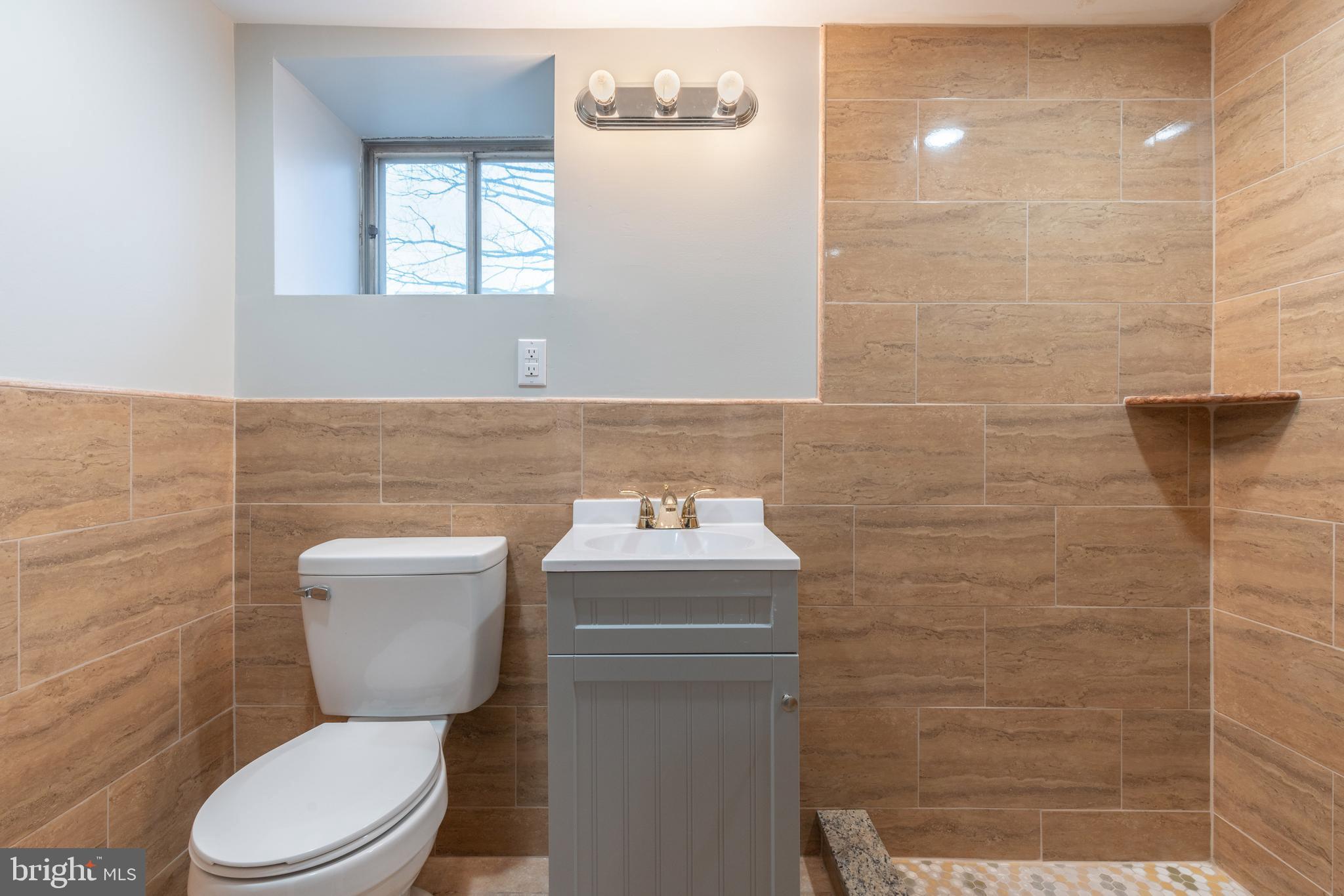 749 Marlyn Road Philadelphia, PA 19151 - Photo 26 of 35