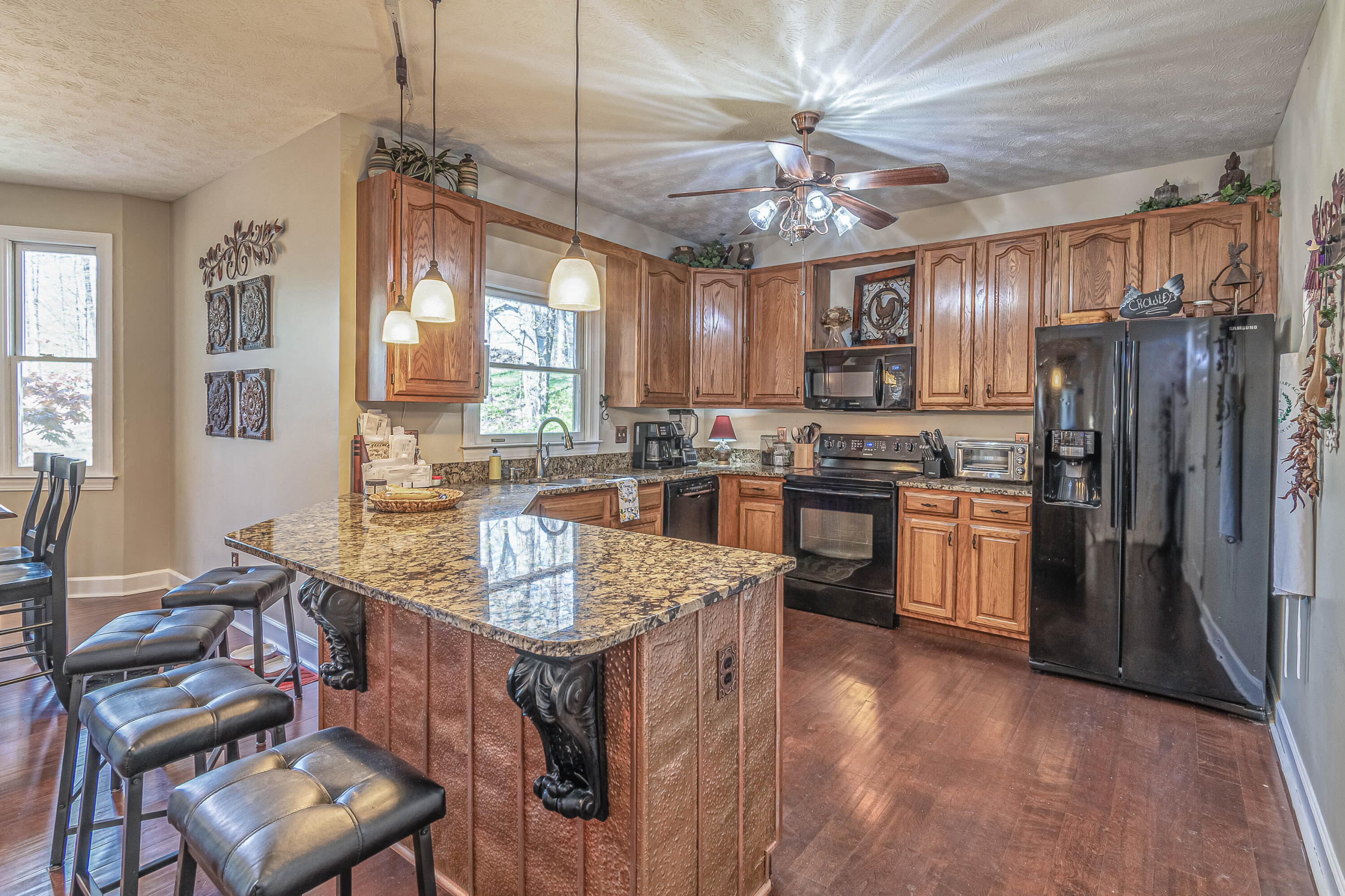 106 Redwood Road Clinton, TN 37716 - Photo 10 of 37 106 Redwood Rd Clinton TN-print-010-011-