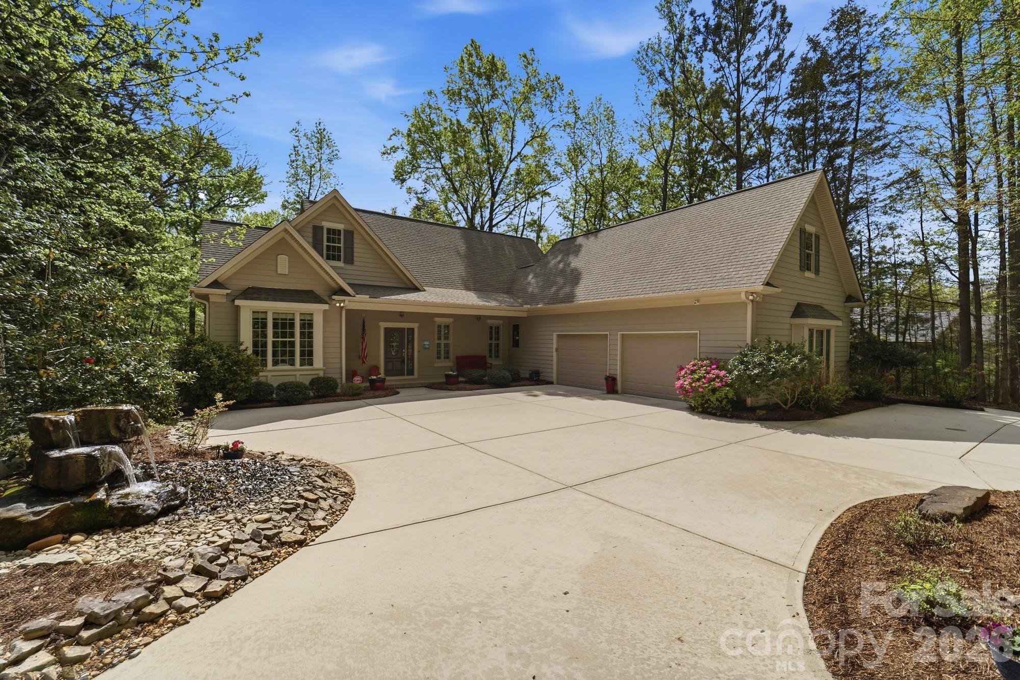 2370 Valelake Road York, SC 29745 - Photo 2 of 48