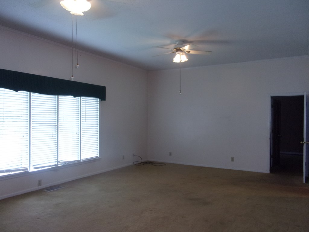 862 Cameron Mill Road LaGrange, GA 30240 - Photo 8 of 24 Gallery Image 8