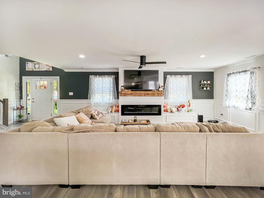 63 Red Maple Lane Levittown, PA 19055 - Photo 11 of 45