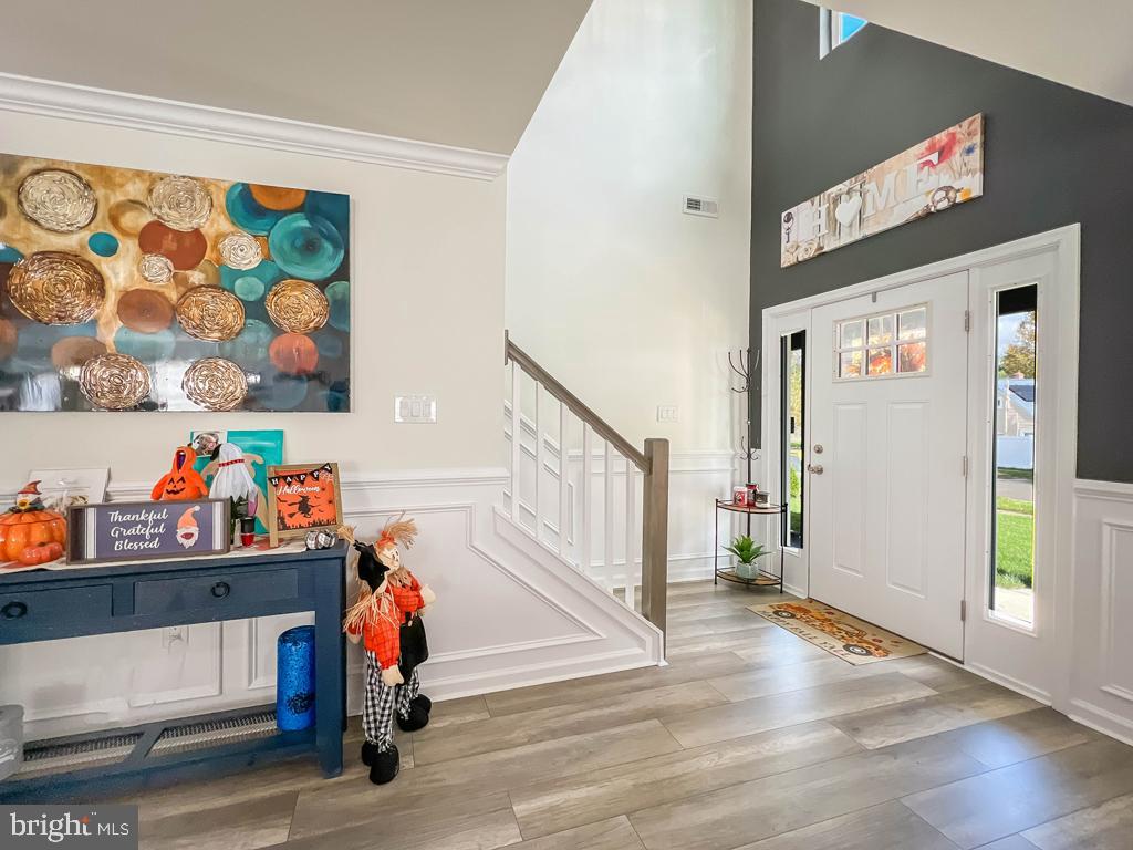 63 Red Maple Lane Levittown, PA 19055 - Photo 6 of 45 2 Story Foyer