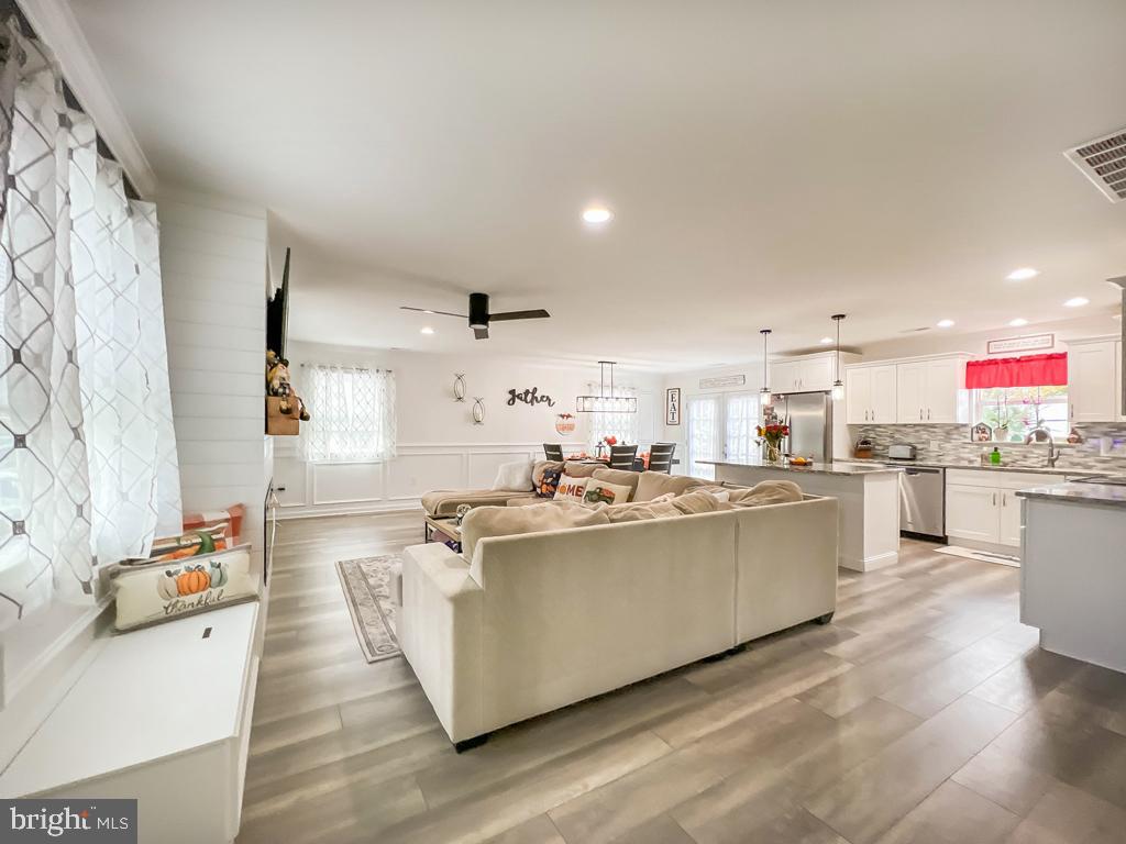 63 Red Maple Lane Levittown, PA 19055 - Photo 8 of 45