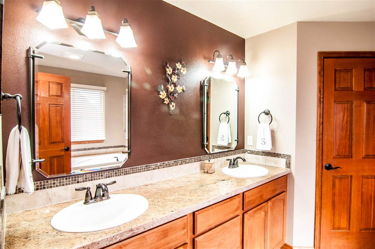 1026 South Harmony Road Greenacres, WA 99016 - Photo 12 of 19 Gallery Image 12