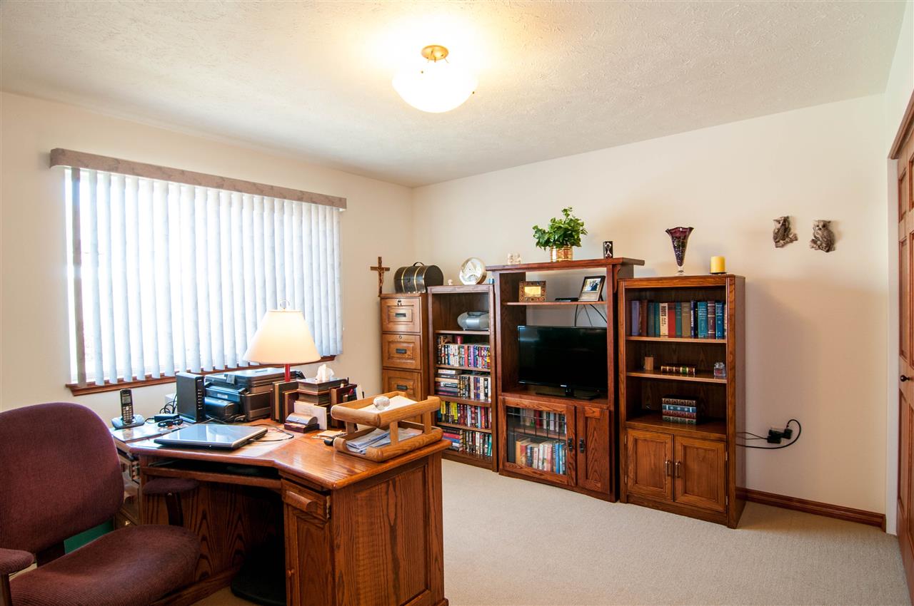 1026 South Harmony Road Greenacres, WA 99016 - Photo 7 of 19 Gallery Image 7