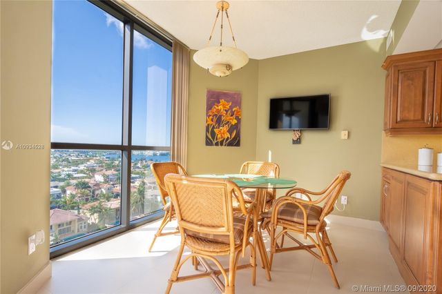 $525,000 | 2000 Island Boulevard, Unit 1209, Aventura, FL 33160