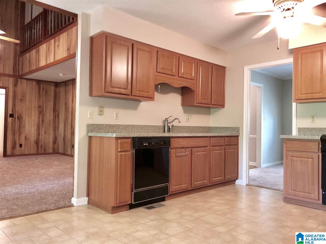 209 Hunting Ridge Drive Cropwell, AL 35054 - Photo 4 of 22