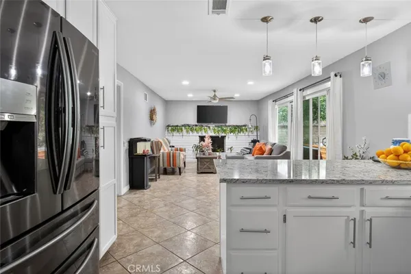 $4,950 | 25047 Avenida Balita, Valencia, CA 91355