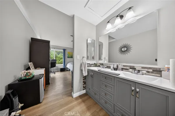 $4,950 | 25047 Avenida Balita, Valencia, CA 91355
