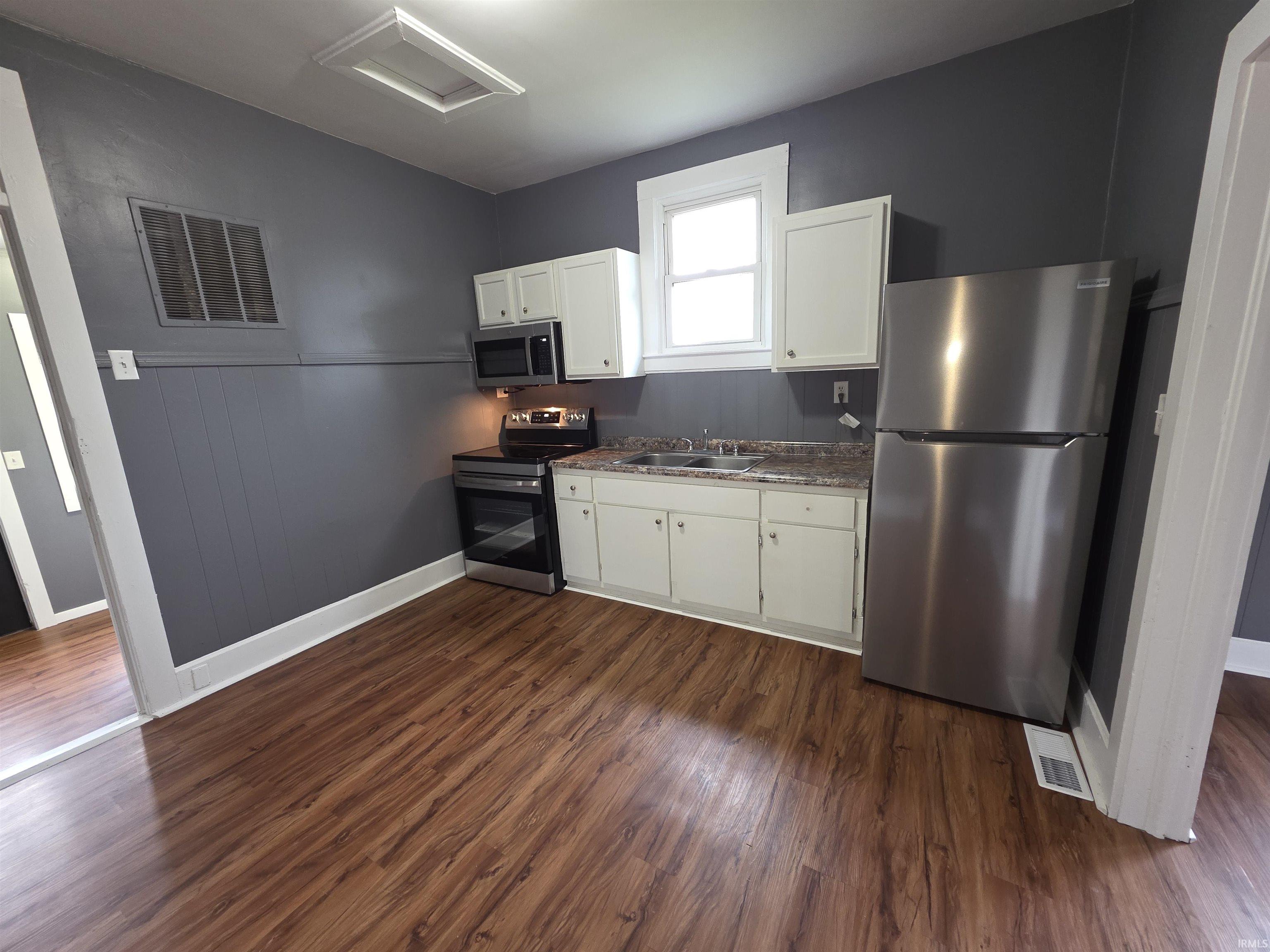 1044 13th Street Tell City, IN 47586 - Photo 9 of 16