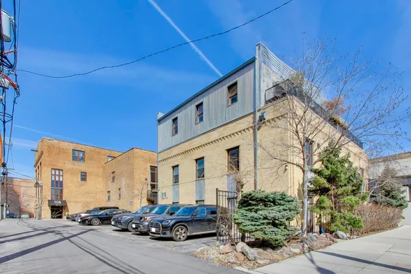 $4,200 | 1128 West Ardmore Avenue, Unit 9, Chicago, IL 60660