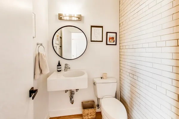 $4,200 | 1128 West Ardmore Avenue, Unit 9, Chicago, IL 60660