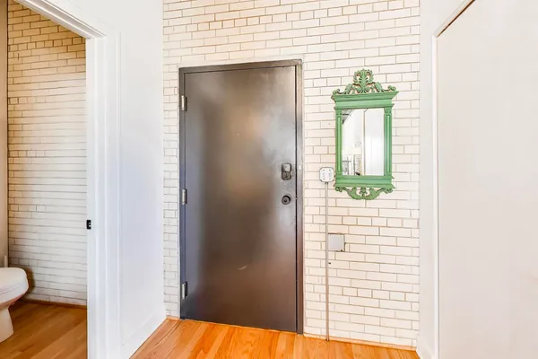 $4,200 | 1128 West Ardmore Avenue, Unit 9, Chicago, IL 60660