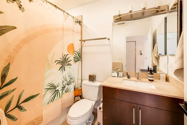 $4,200 | 1128 West Ardmore Avenue, Unit 9, Chicago, IL 60660