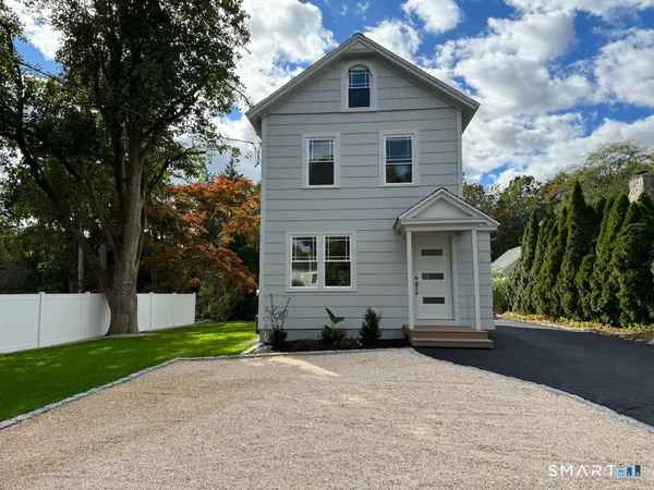 $3,900 | 429 Round Hill Road, Fairfield, CT 06824