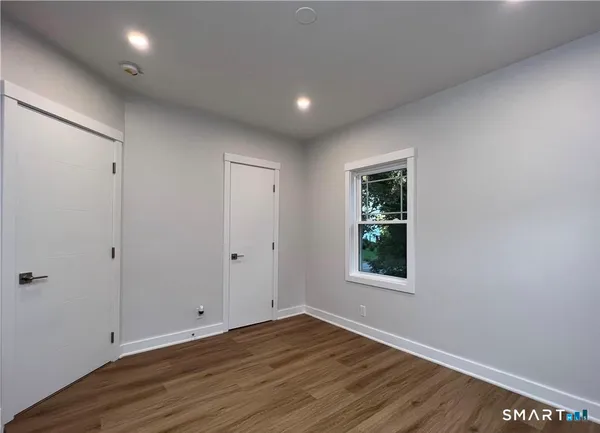 $3,900 | 429 Round Hill Road, Fairfield, CT 06824