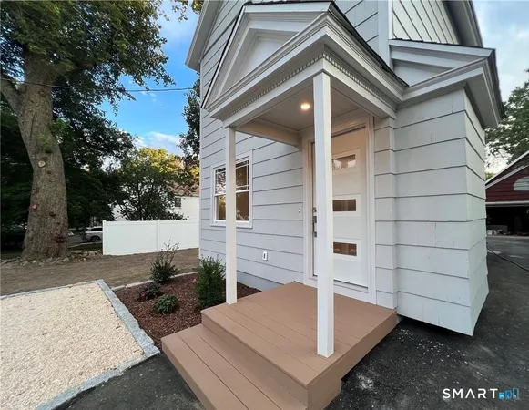 $3,900 | 429 Round Hill Road, Fairfield, CT 06824