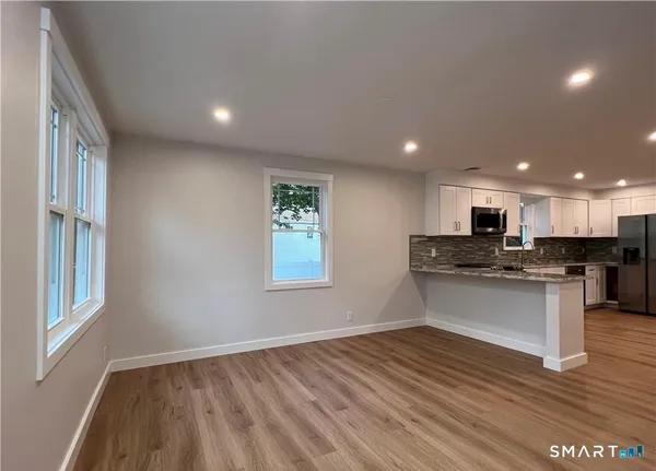 $3,900 | 429 Round Hill Road, Fairfield, CT 06824