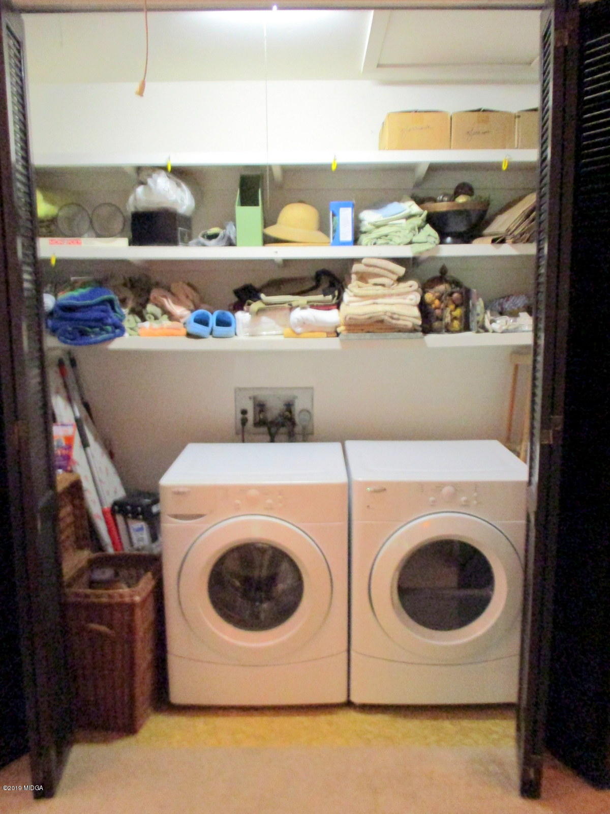 1884 Long Ridge Place Macon, GA 31211 - Photo 21 of 32 a utility room with dryer and washer
