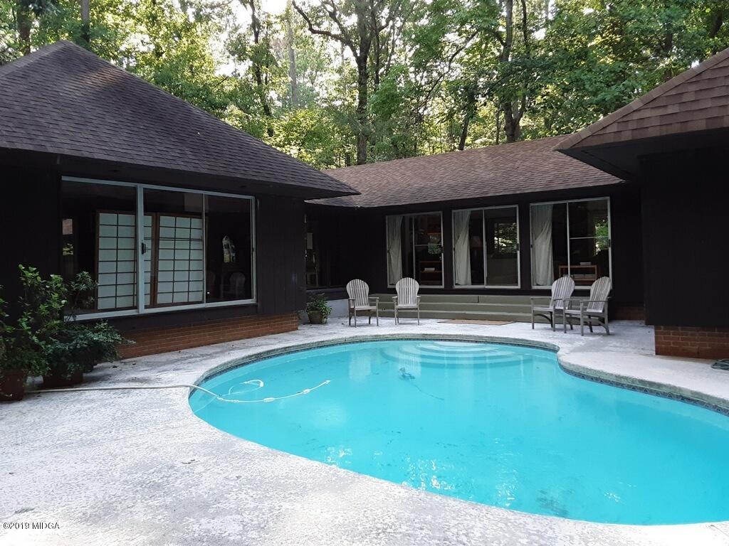 1884 Long Ridge Place Macon, GA 31211 - Photo 8 of 32 a view of a house with swimming pool and sitting area