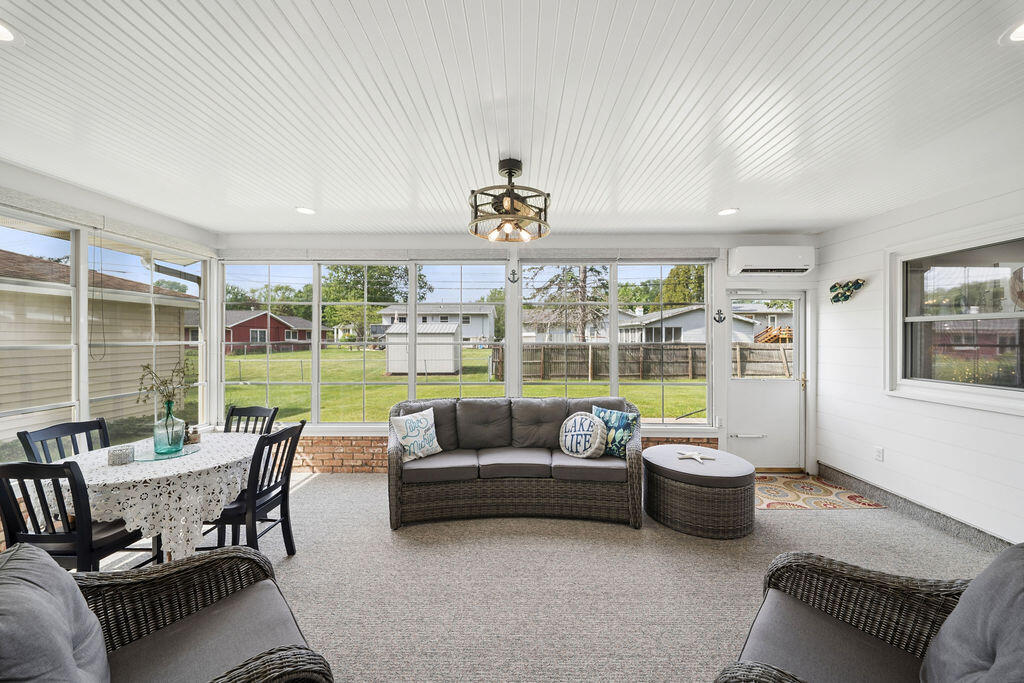 1022 Georgetown Road Michigan City, IN 46360 - Photo 10 of 22 1024x683
