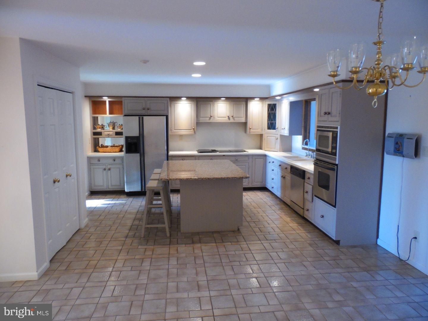 146 Davis Road Malvern, PA 19355 - Photo 10 of 25