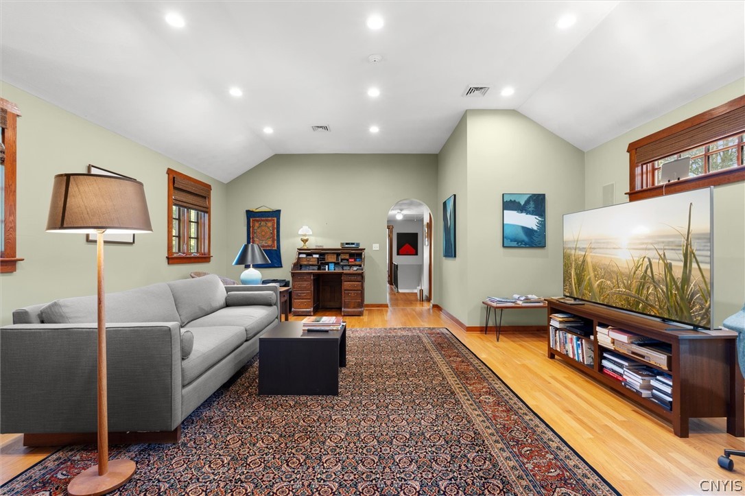 108 Shirley Road Syracuse, NY 13224 - Photo 30 of 50 2nd Floor Great Room / Family Room