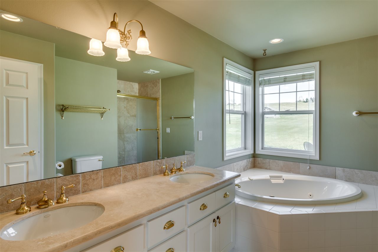 11611 South Baltimore Road Spokane, WA 99223 - Photo 11 of 20 Gallery Image 11