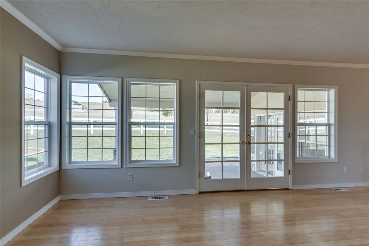 11611 South Baltimore Road Spokane, WA 99223 - Photo 7 of 20 Gallery Image 7