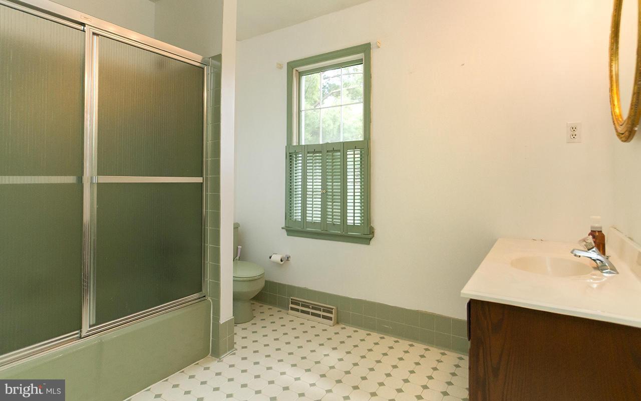 2415 Friendship Road Fallston, MD 21047 - Photo 20 of 30 Bath