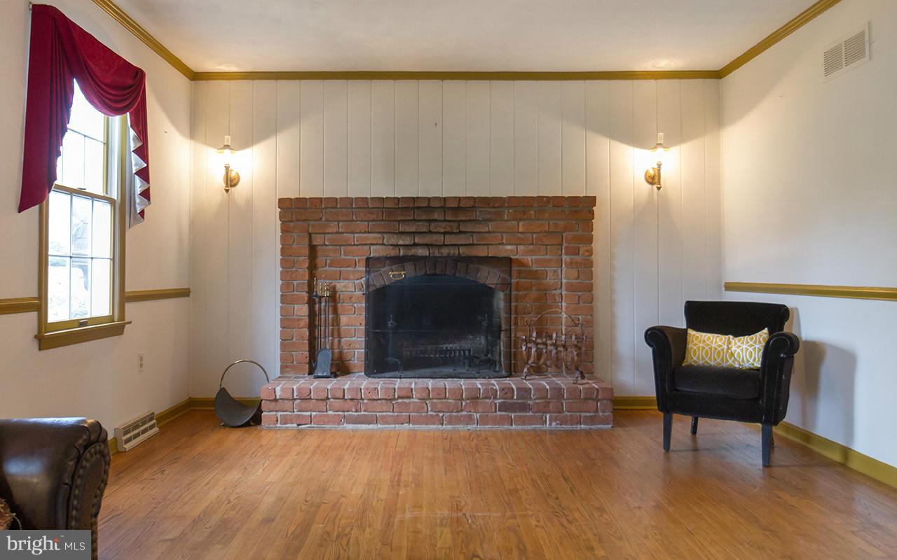 2415 Friendship Road Fallston, MD 21047 - Photo 8 of 30 Family Room