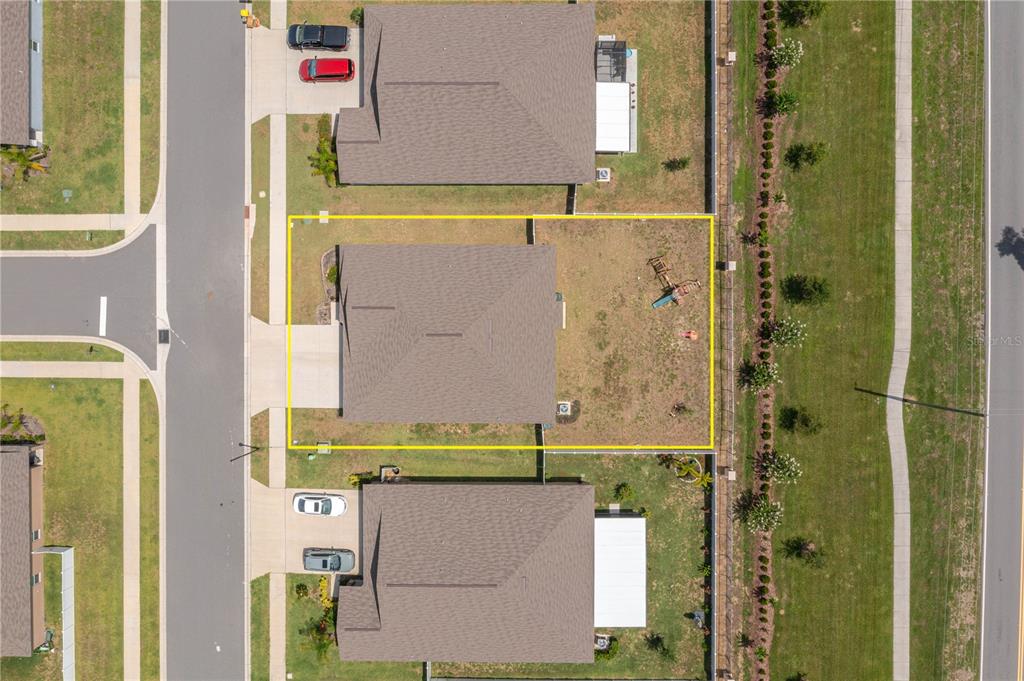 2958 Flying Blackbird Road Bartow, FL 33830 - Photo 27 of 28 walk in closet and window