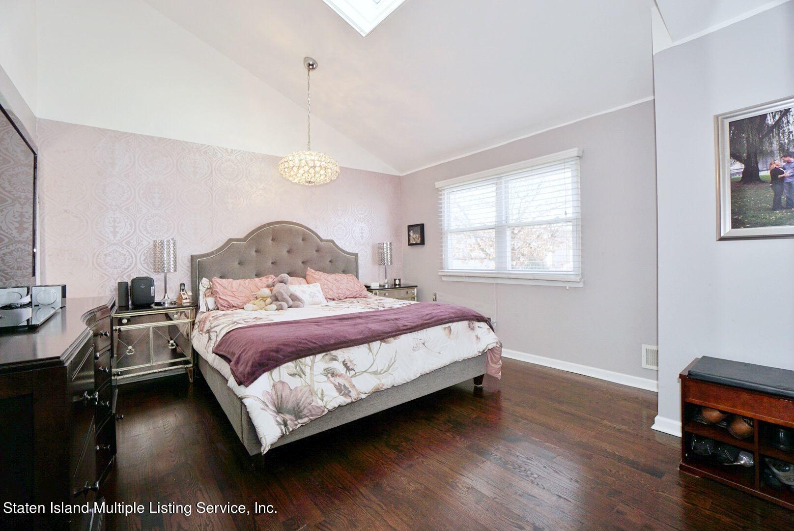185 Rye Avenue Staten Island, NY 10312 - Photo 9 of 31 IMG_2033