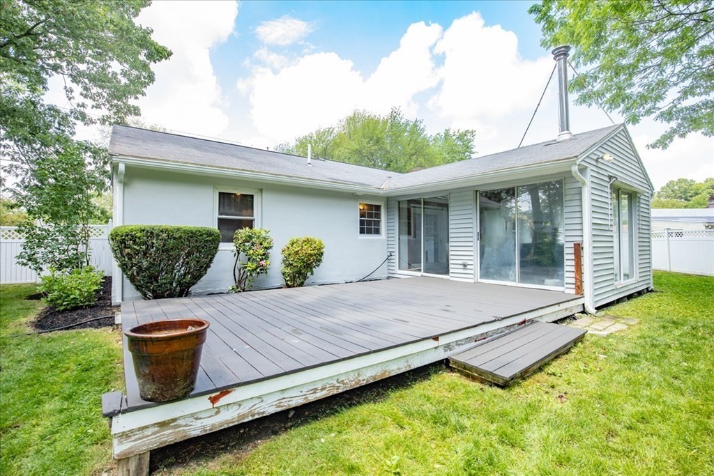 4 Lakeside Road Billerica, MA 01821 - Photo 29 of 31