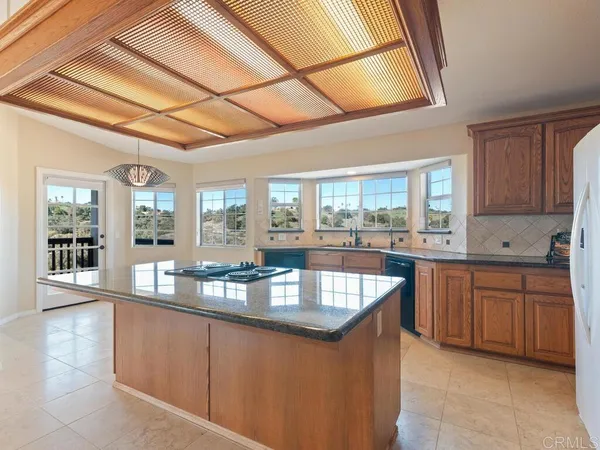 $1,525,000 | 2230 Calle Dos Lomas, Fallbrook, CA 92028