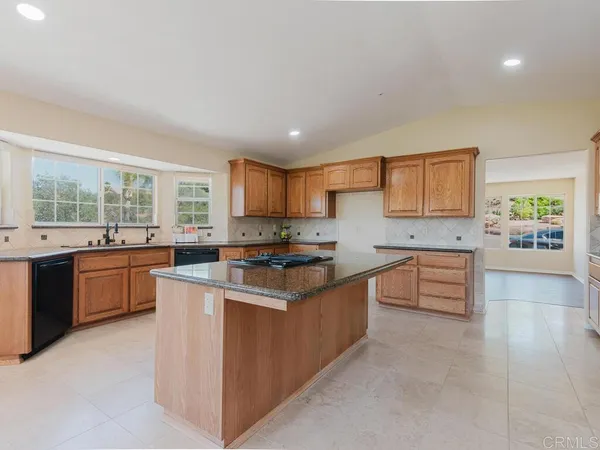 $1,525,000 | 2230 Calle Dos Lomas, Fallbrook, CA 92028