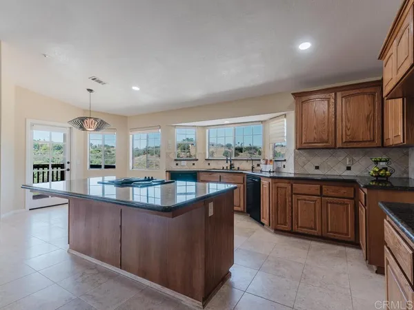 $1,525,000 | 2230 Calle Dos Lomas, Fallbrook, CA 92028