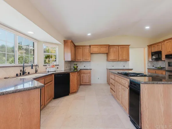 $1,525,000 | 2230 Calle Dos Lomas, Fallbrook, CA 92028