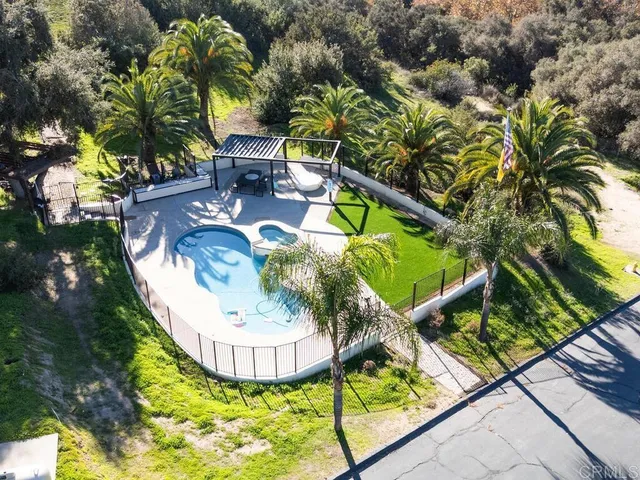 $1,593,925 | 2230 Calle Dos Lomas, Fallbrook, CA 92028
