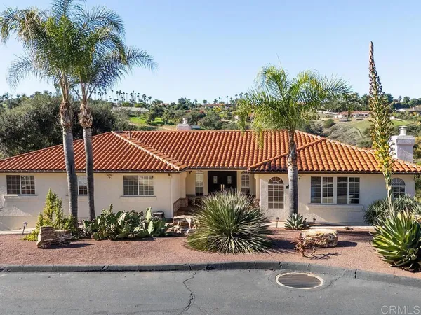 $1,525,000 | 2230 Calle Dos Lomas, Fallbrook, CA 92028